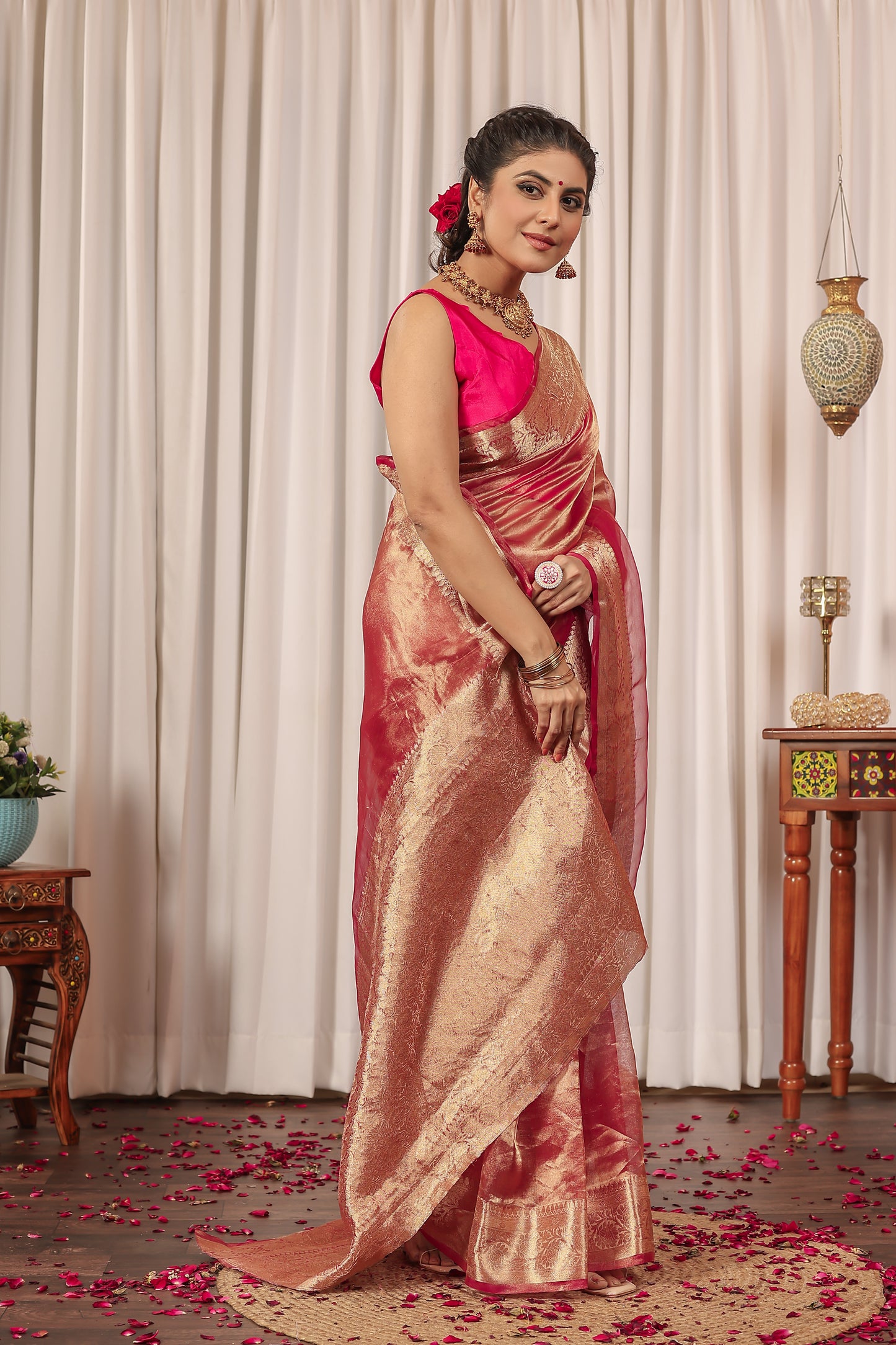K U N T I || Pure Banarasee Organza Tissue Saree