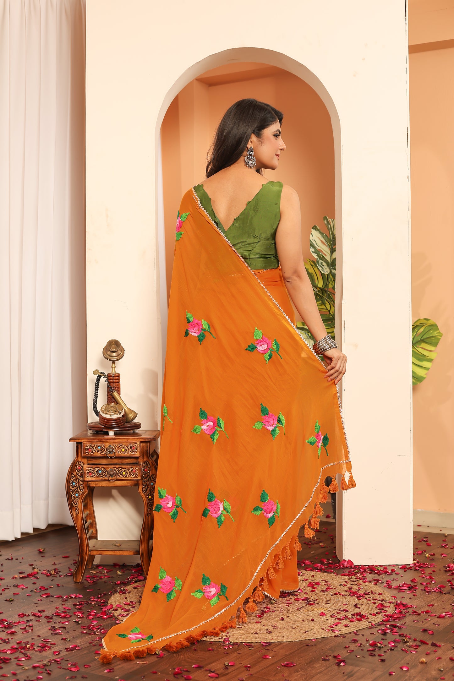 N A R G I S || Mull Cotton Saree with Thread Work