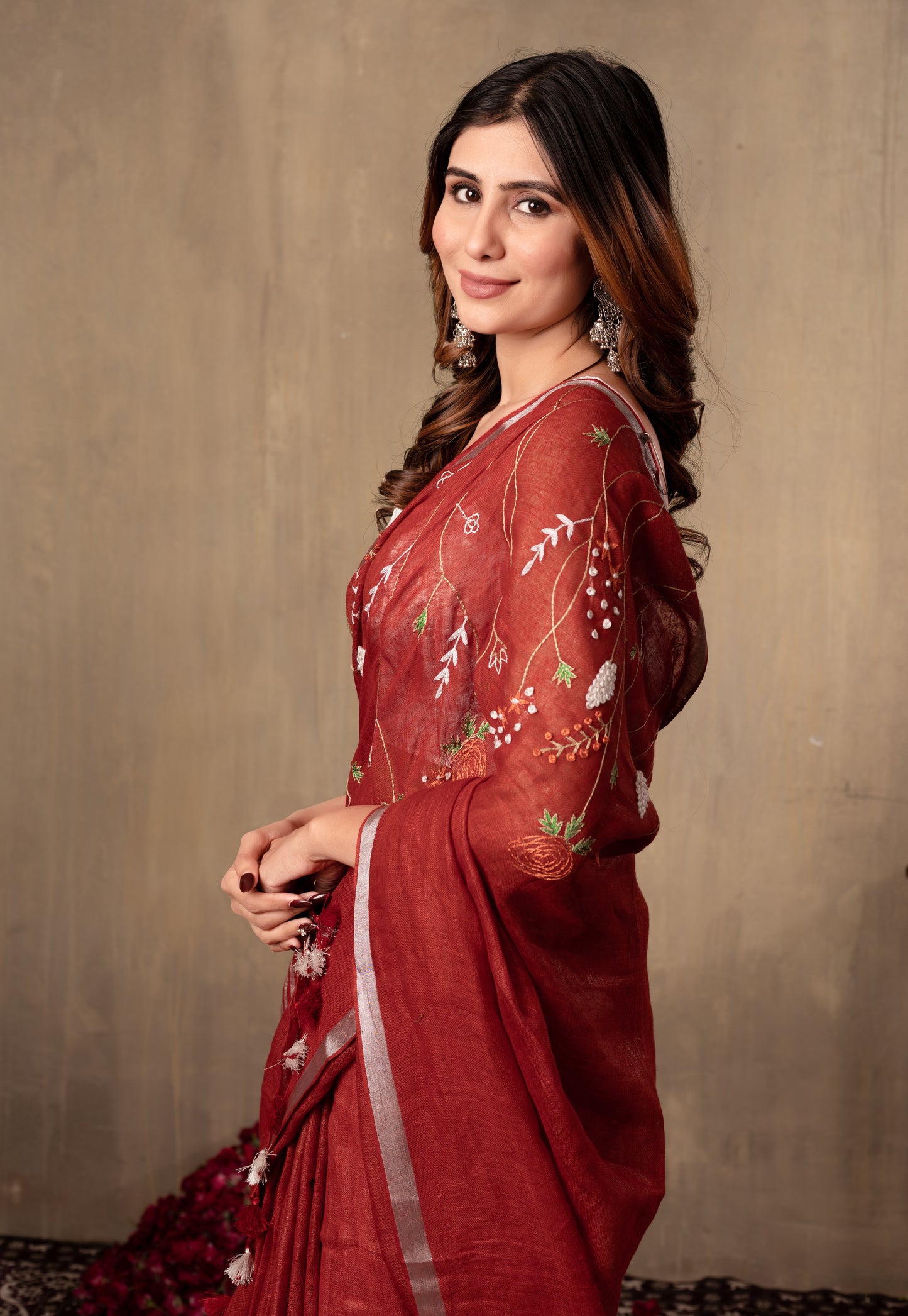 M A H A N A D I || Pure Linen saree