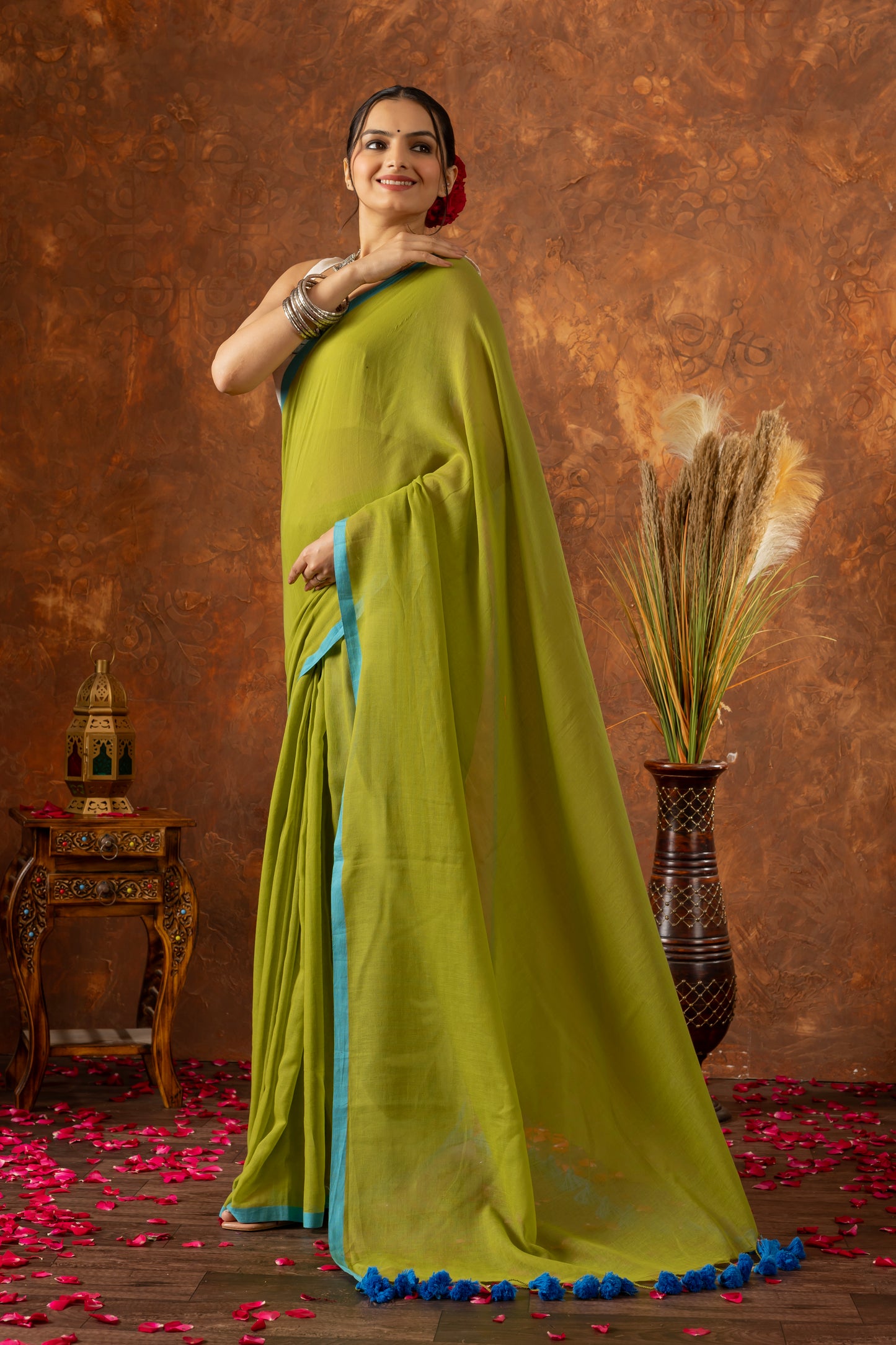 G U D H A L || Green Mull Cotton Saree