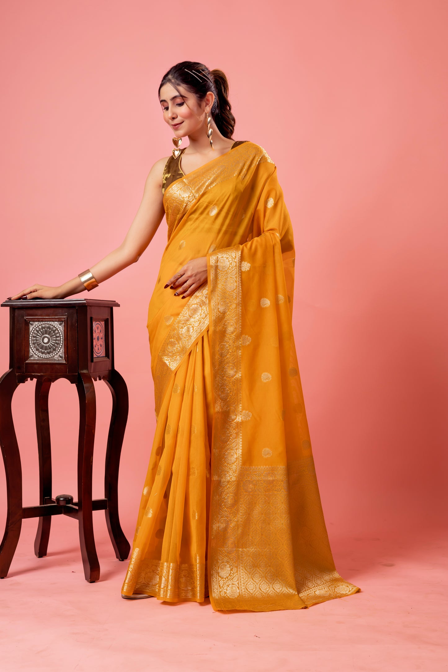 S A Y A L I || Banarasee Tissue Saree with Zari Work