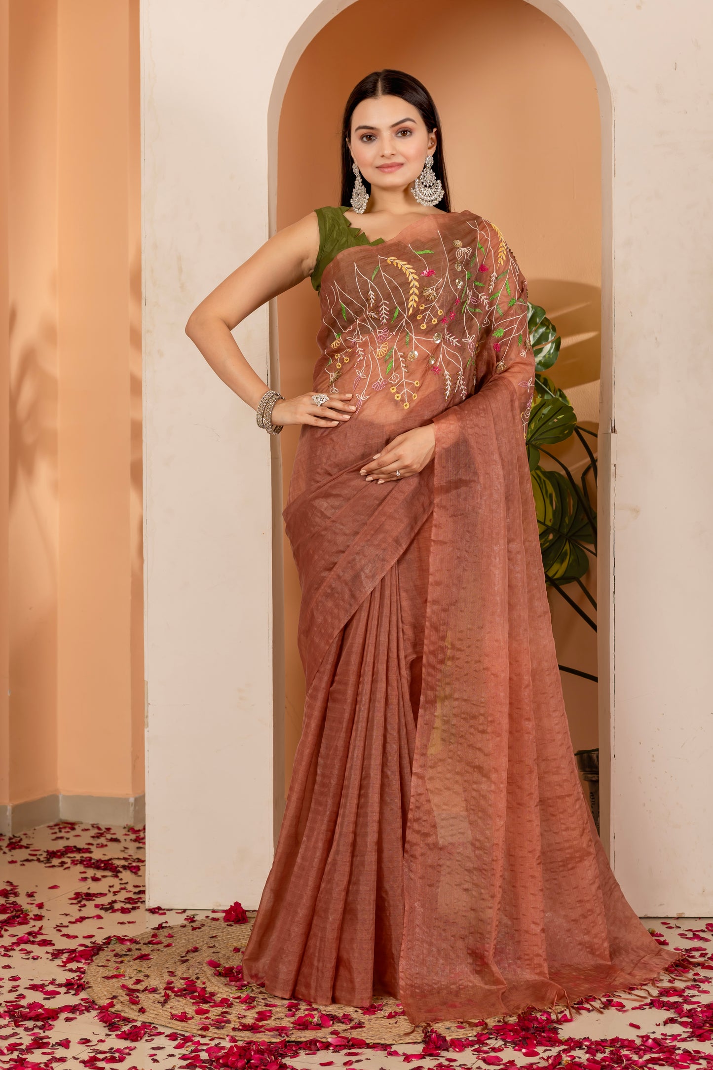 V A M I K A || Organza hand embroider Saree