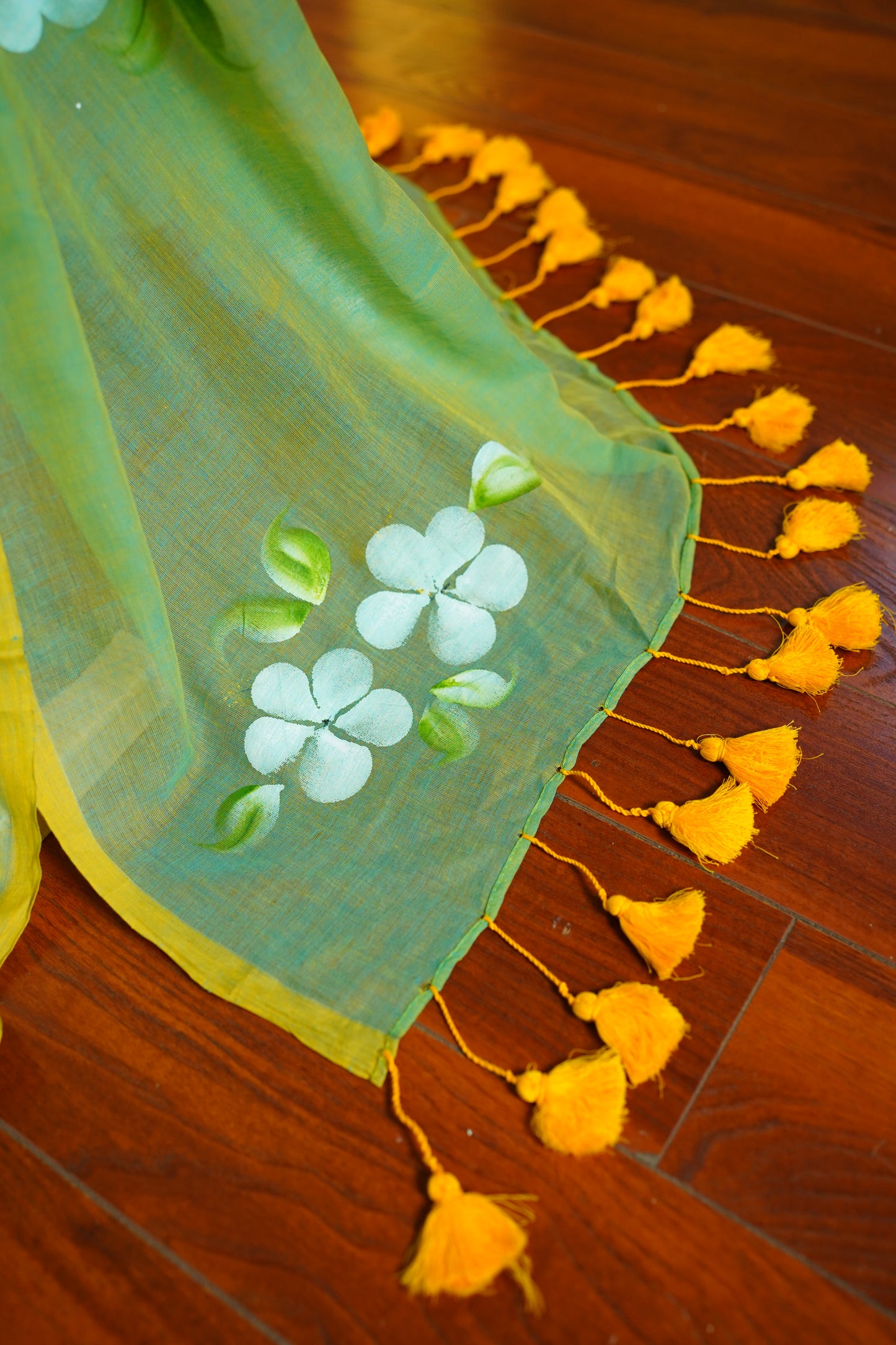 P H U L R A N I || Mull Cotton Saree with Hand Paint
