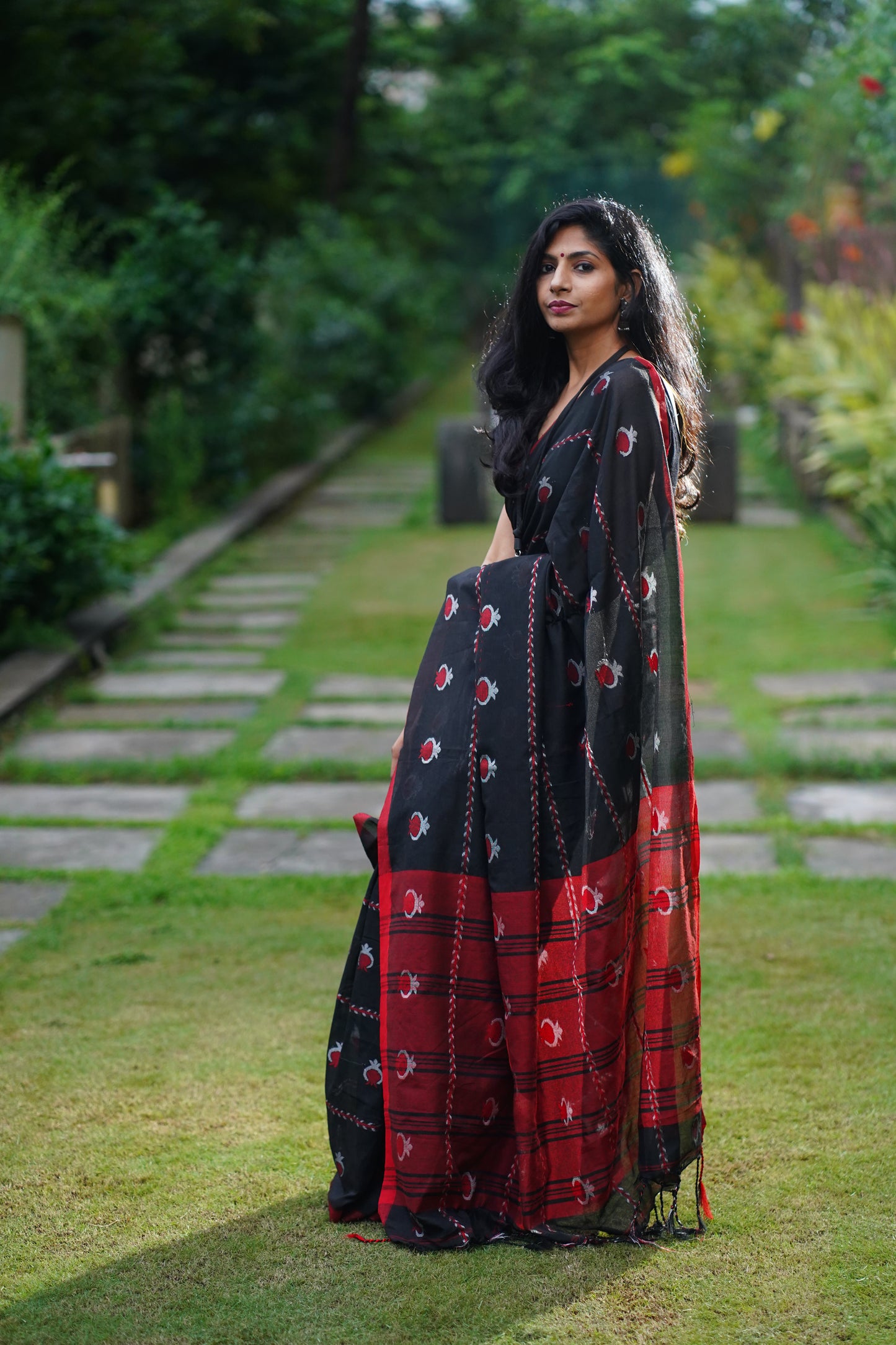 B I S H A K H A || Handloom Cotton Saree