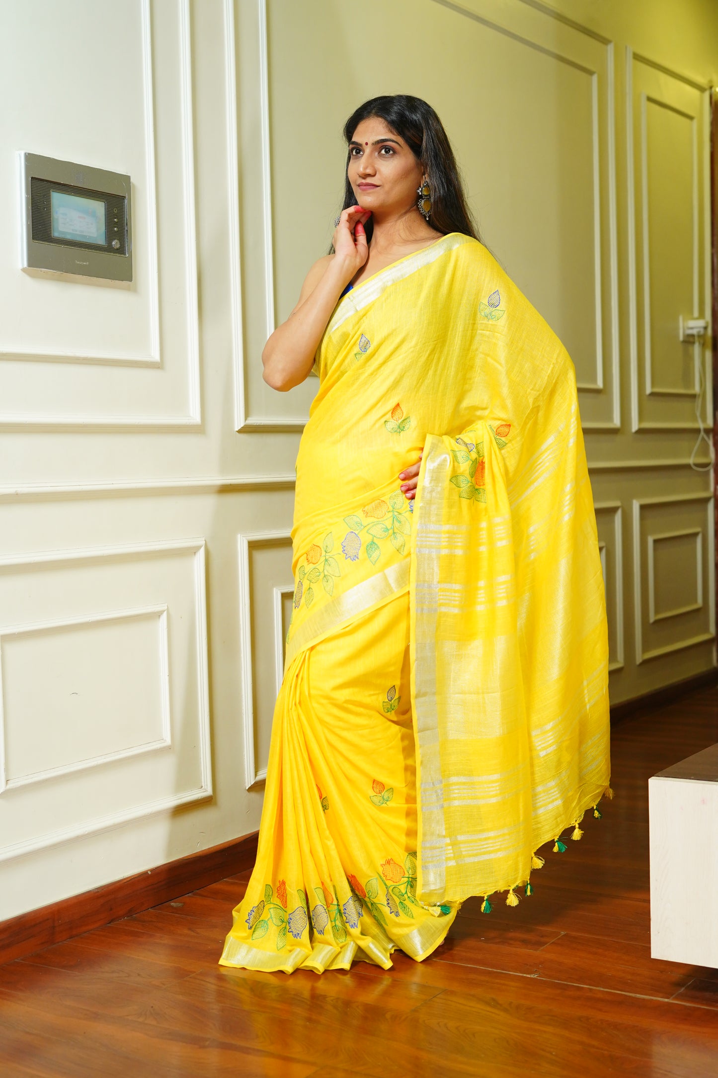 S H R U T I K A || Semi Tusar Saree