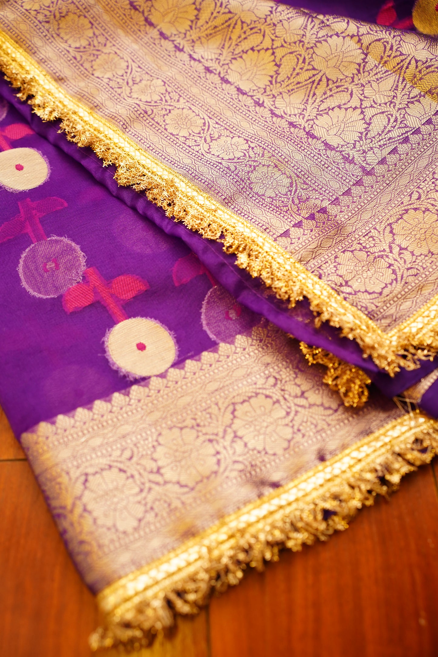 V A R S H A || Banarasee Tissue Saree with Kiran Lace