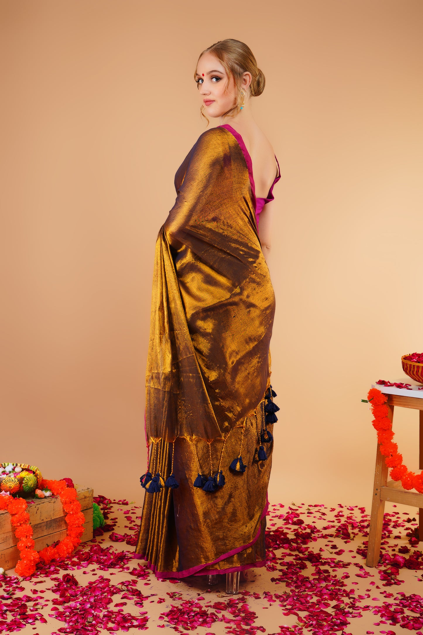 S H I V A N I || || Handloom Raga Tissue Saree