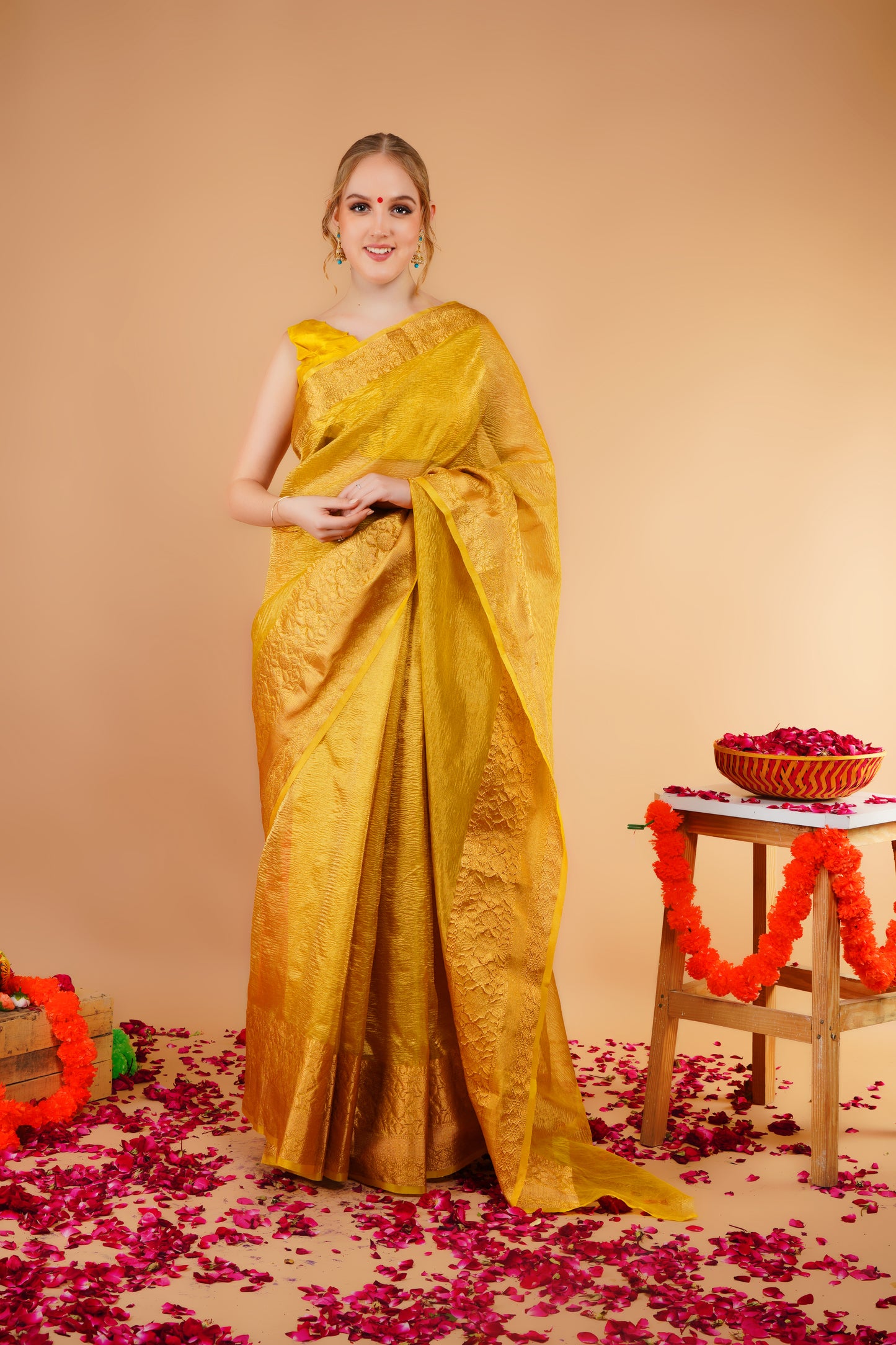 V A S A N T A || Crushed Tissue Saree