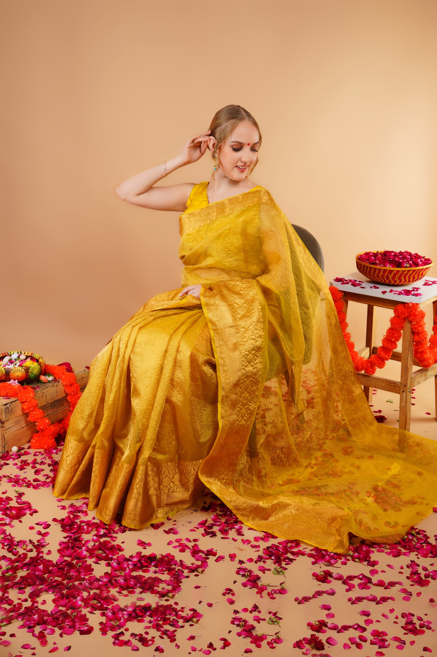 V A S A N T A || Crushed Tissue Saree