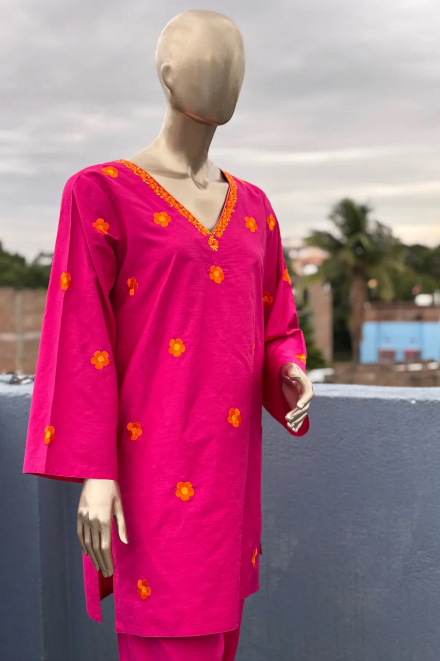 C A R N A T I O N || Oversized Farshi Salwar Set