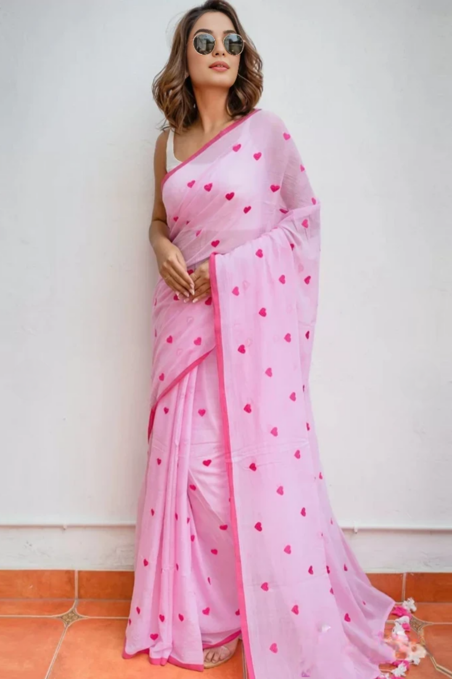 N E E R V A || Mull Cotton Heart emroided Saree