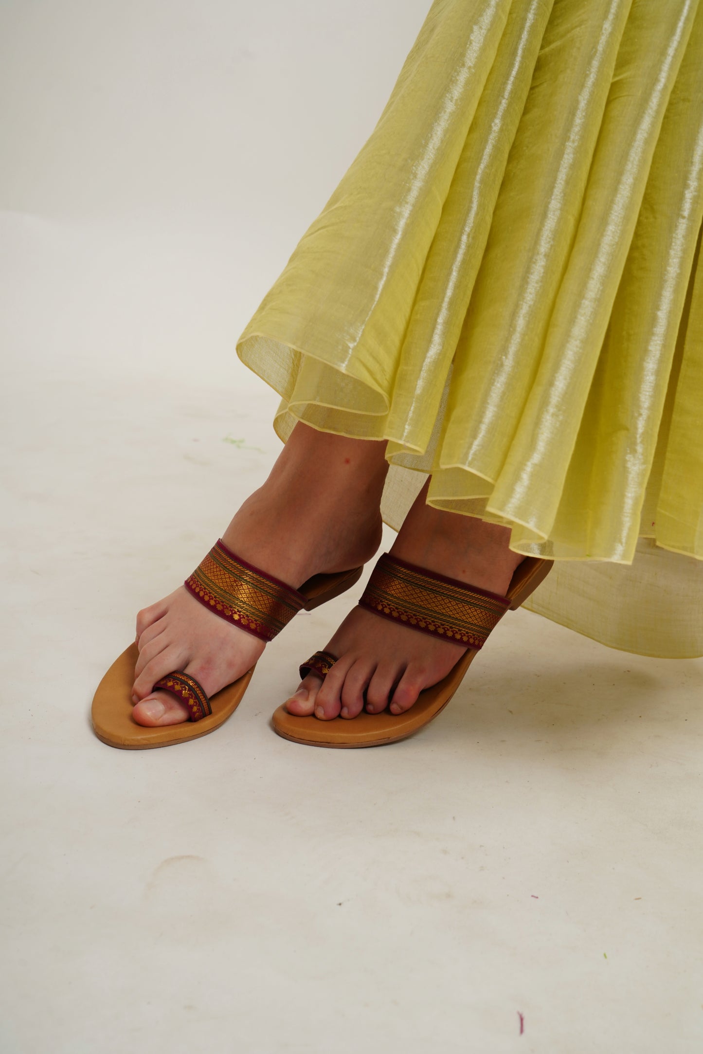 T A N A V I || Handloom Raga Tissue Saree