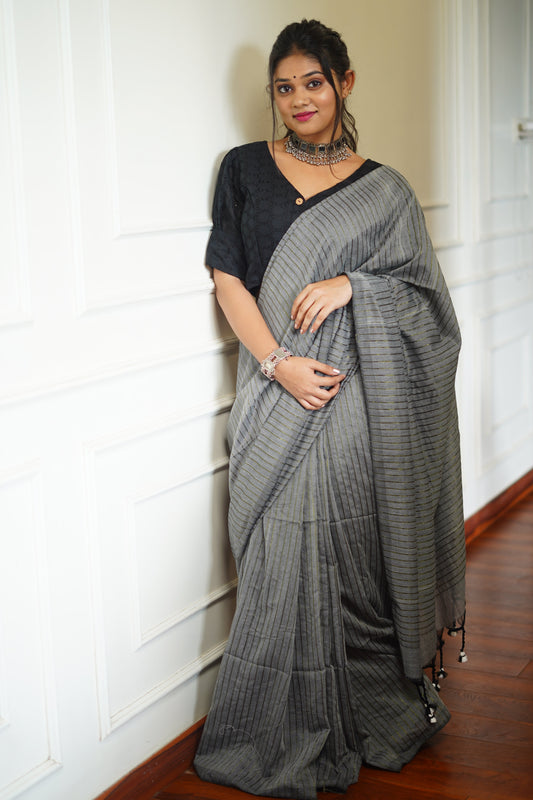 B I S N A || Khadi Cotton Saree with Zari Strips