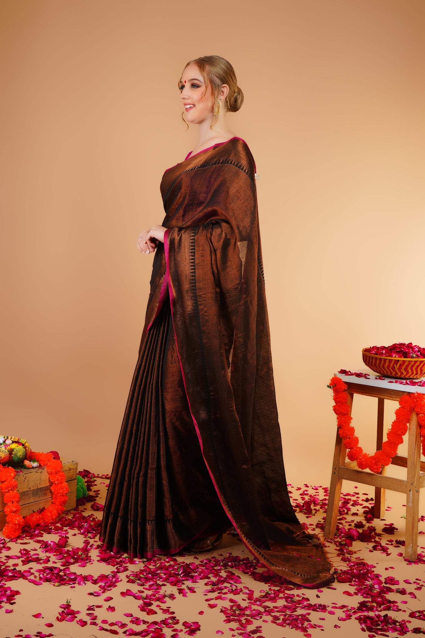 D I V Y A || Handloom Raga Tissue Saree