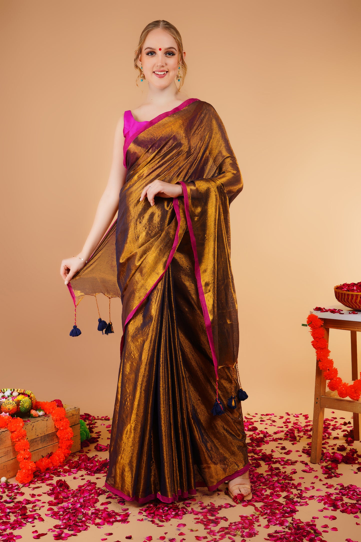 S H I V A N I || || Handloom Raga Tissue Saree