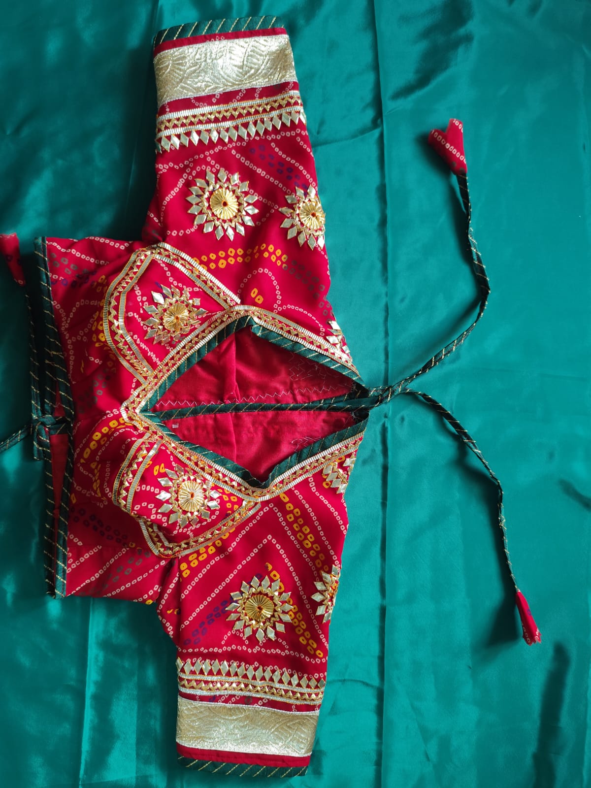Red Bandhni Aangi Blouse with intricate Lace and Got Work || Kiran
