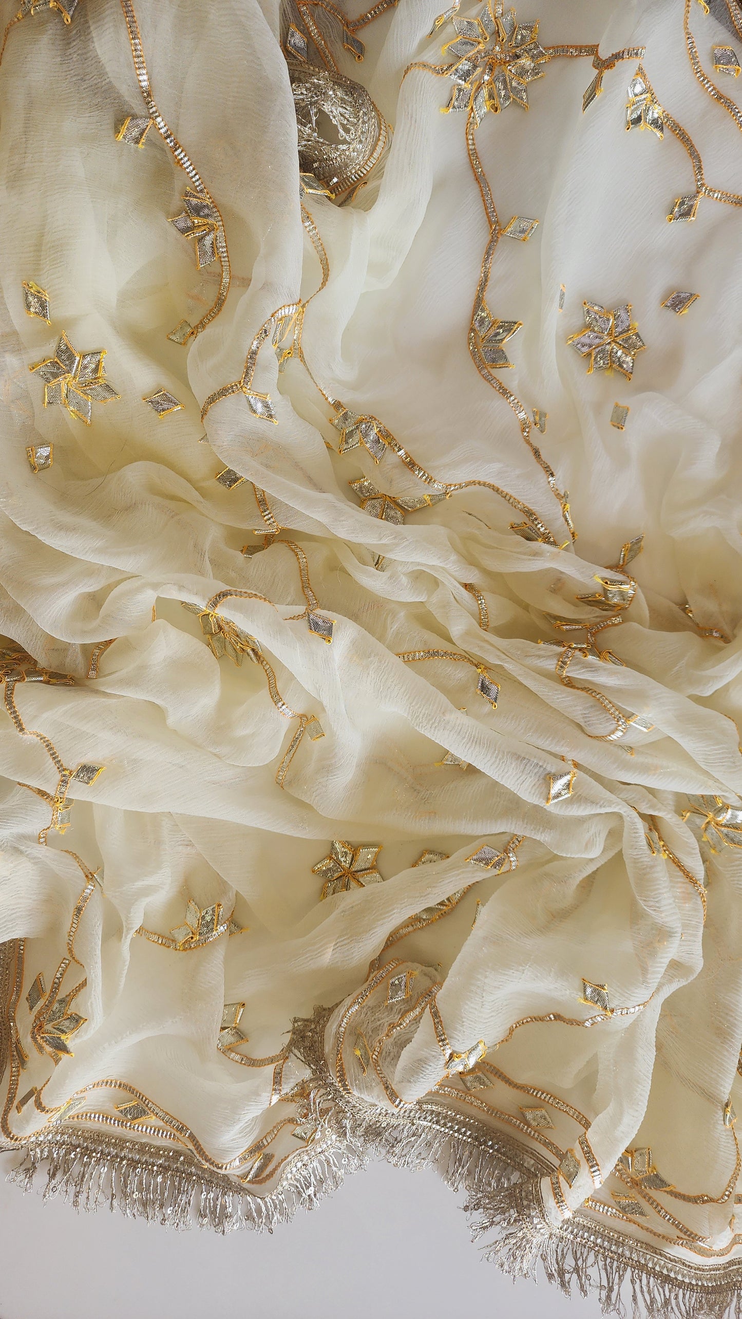 H U S N A  || Chiffon Saree + Blouse Combo